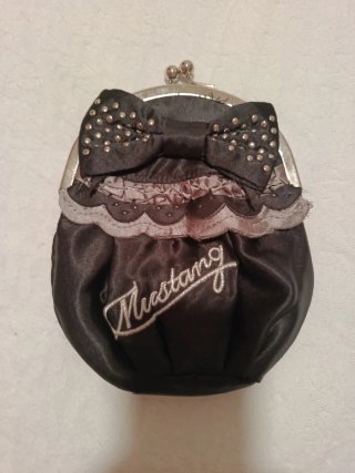 Bolso pequeño Mustang negro