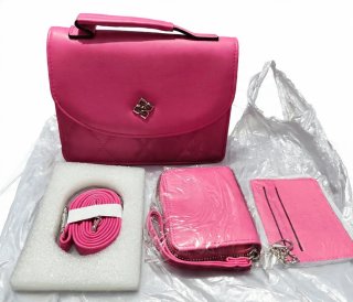 Se vende Bolso Rosa con cartera y tarjetero 13€