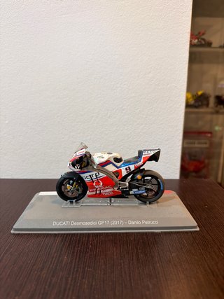 Maqueta Moto Ducati Desmosedici GP17