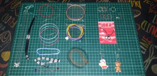 Pulseras, anillos y colgante/gargantillas