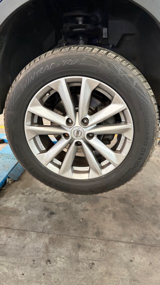 Llantas con neumáticos para Nissan y Renault