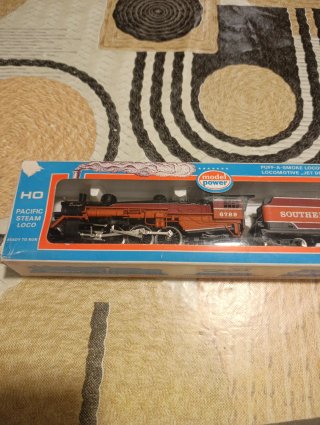 Locomotora Model Power Southern Pacific H0