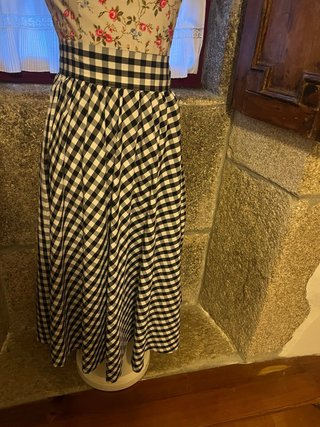 Falda Midi de Vichy Blanco y Negro