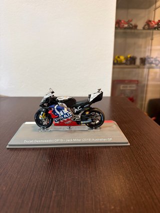 Maqueta Ducati Desmosedici GP19 Jack Miller