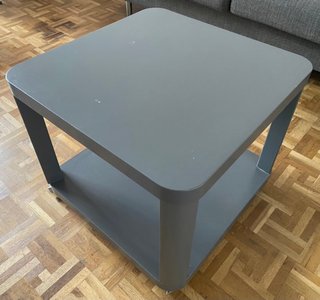 Mesa auxiliar IKEA gris