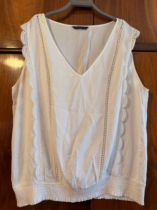 Blusa Blanca Sin Mangas - Talla XL