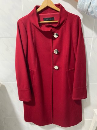Abrigo Rojo ZARA