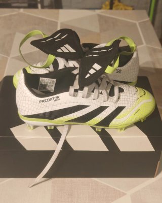 Botas de Fútbol Adidas Predator 24 Talla 33