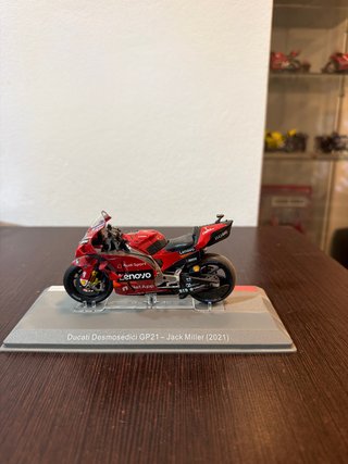 Maqueta Ducati Desmosedici GP21 Jack Miller