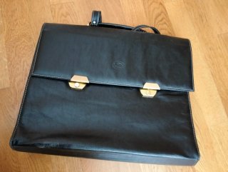 Bolso-Maletín de Piel Negro