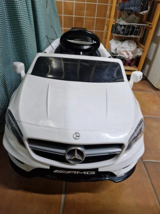 Coche Eléctrico Infantil Mercedes AMG