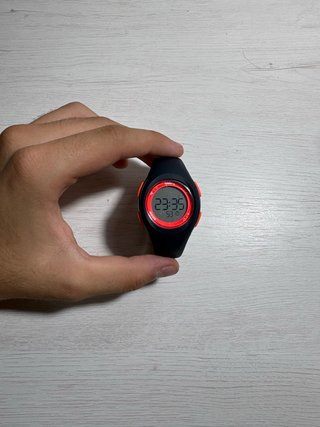 Reloj deportivo Kalenji negro y rojo