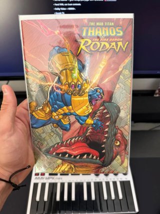 Comic Thanos VS Rodan