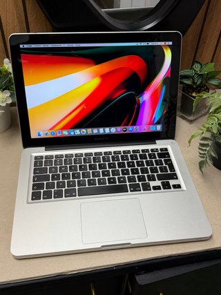 MacBook Pro i5 12GB RAM 500GB