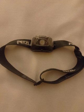 Linterna Frontal Petzl Tikka