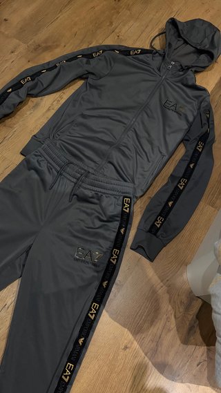 Chándal EA7 Emporio Armani Gris