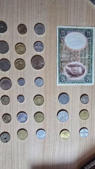 Billete 25 Pesetas 1931 y 27 Monedas