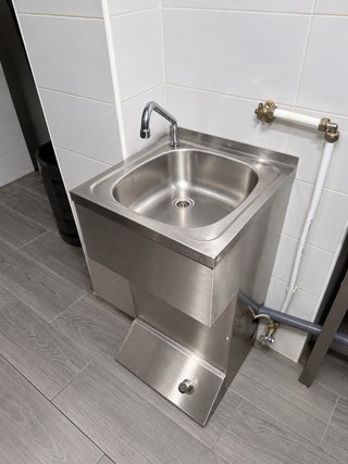 Lavamanos de Pedal Profesional Inox