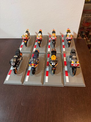 Set de 8 Maquetas Motos Marc Márquez
