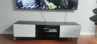 Mueble de TV Blanco y Negro (con/sin ruedas)