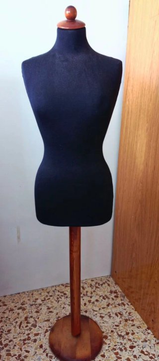 Lote de 5 Maniquíes Negros y Azules