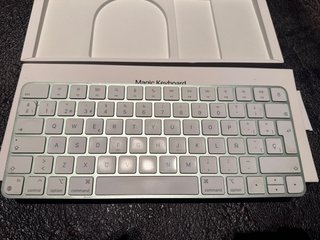 Apple Magic Keyboard A2450
