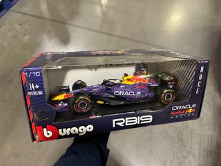 Coche F1 Bburago RB19 Verstappen 1/18