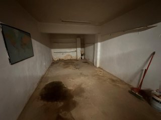 Se vende garaje cerrado