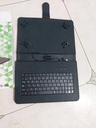 Funda con Teclado para Tablet