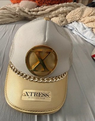 Gorra Xtress Blanca y Dorada