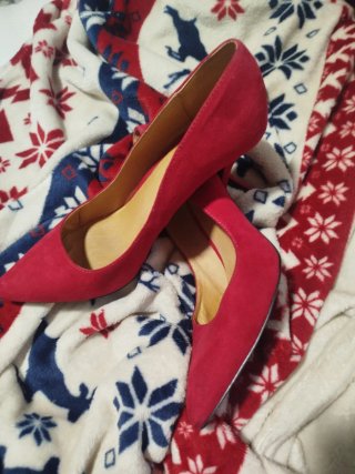 Tacones Rojos de Terciopelo Talla 40
