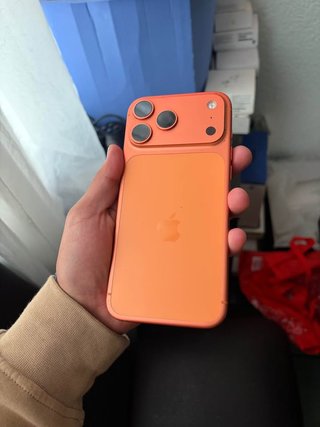 iPhone 17 Pro Max Naranja