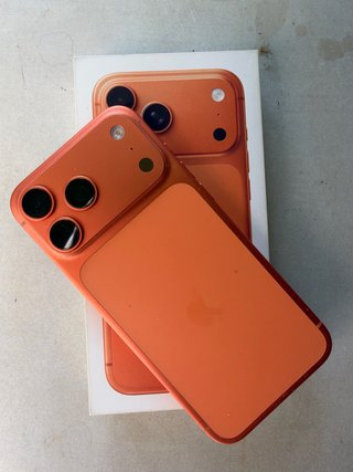 iPhone 17pro max naranja