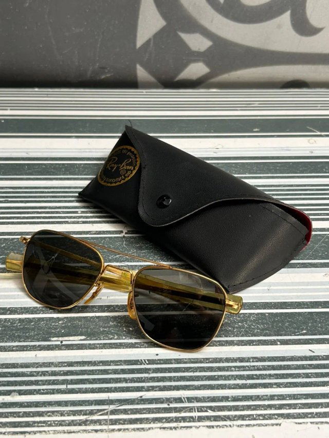 Gafas de sol piloto Command USA chapado oro 23k