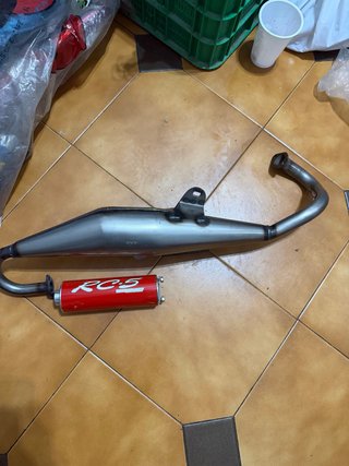 Escape Kundo para Piaggio