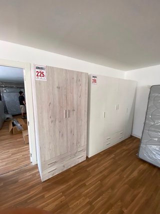 Armarios de madera (3 y 4 puertas)