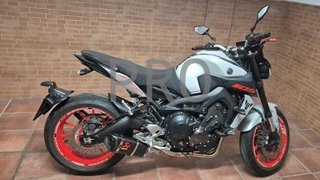 Escape Completo Yamaha MT-09 (2014-2020) CARBONO