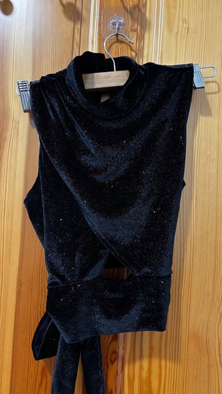 Blusa Negra con Brillos