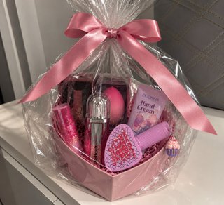 Cesto Regalo con Prodotti di Bellezza