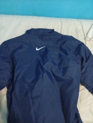 Chaqueta cortavientos Nike azul