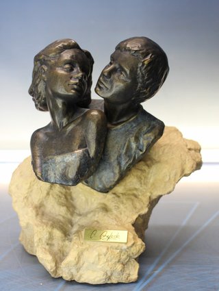 Scultura di Ángeles Anglada: Primo Amore