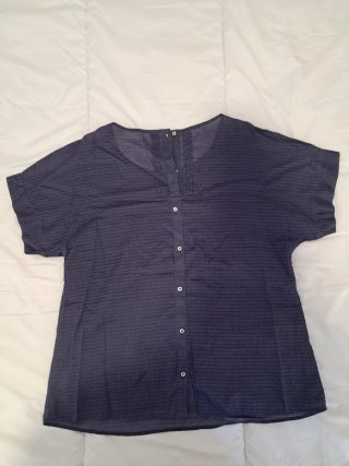 Blusa Azul de Manga Corta