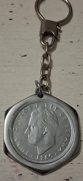 Llavero con Moneda de 100 Pesetas (1980)