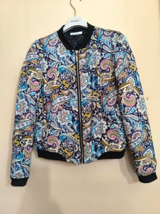 Chaqueta Bomber Estampada Evima