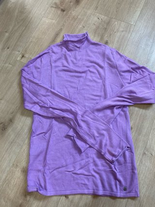 Jersey de cuello alto lila