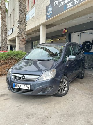 Opel Zafira Tourer 2010