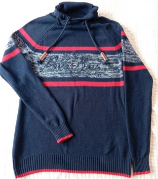 Jersey Koroshi M azul marino cuello alto nuevo