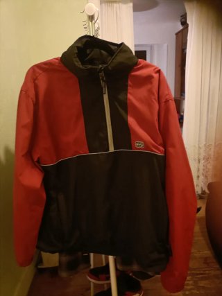 Chubasquero Billabong Rojo y Negro