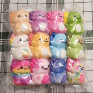 Set de 12 Figuras de Axolotes