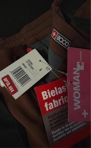 Conjunto +8000 Mujer Pantalón y Plumas